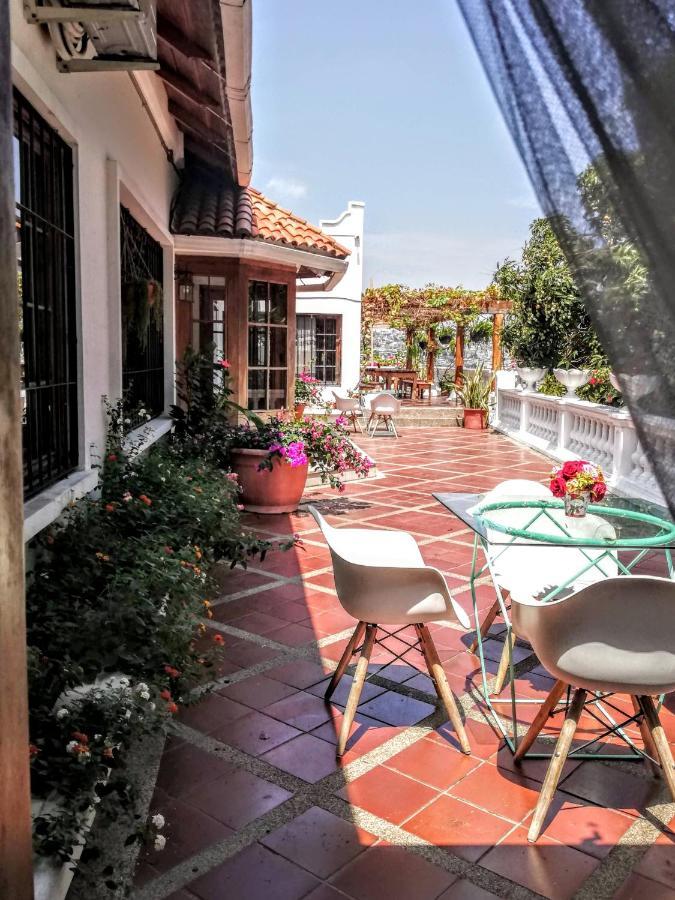 Iguanazu Bed & Breakfast グアヤキル エクステリア 写真