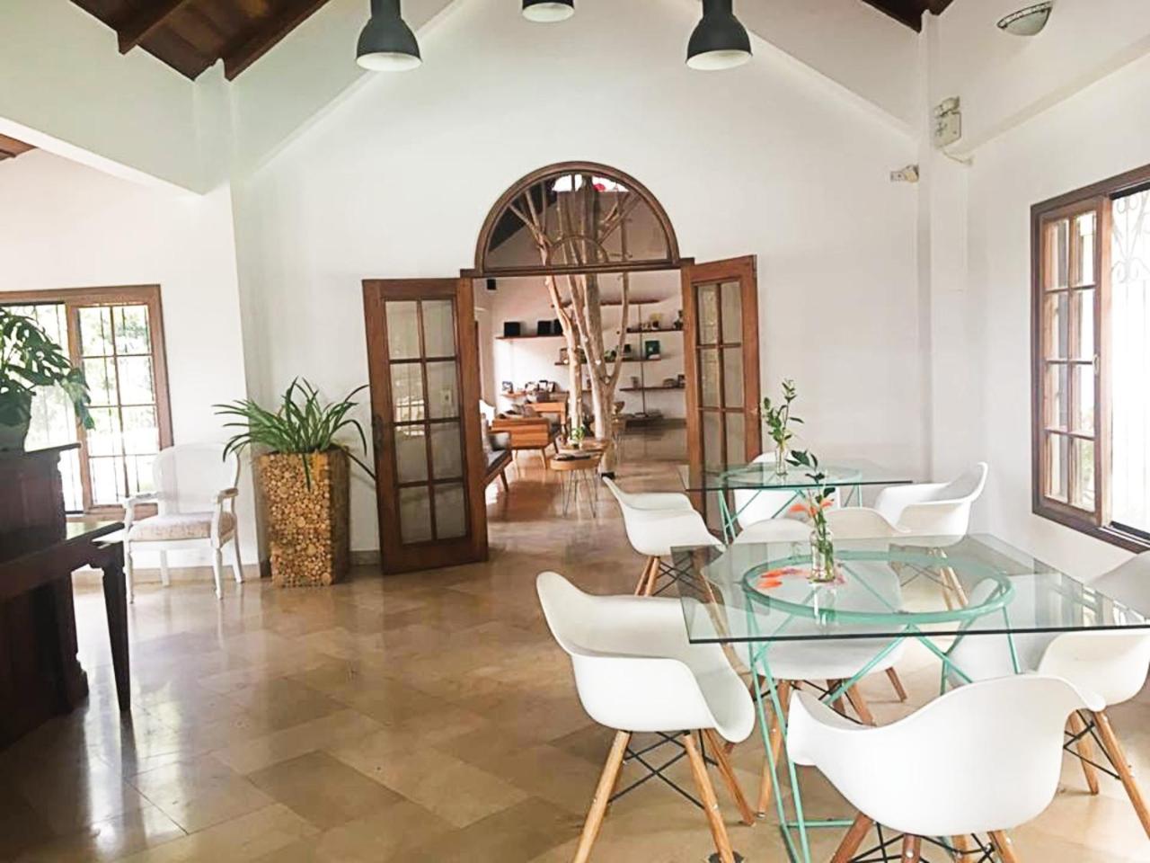 Iguanazu Bed & Breakfast グアヤキル エクステリア 写真